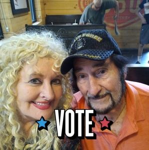 Meet your Posher, Dot